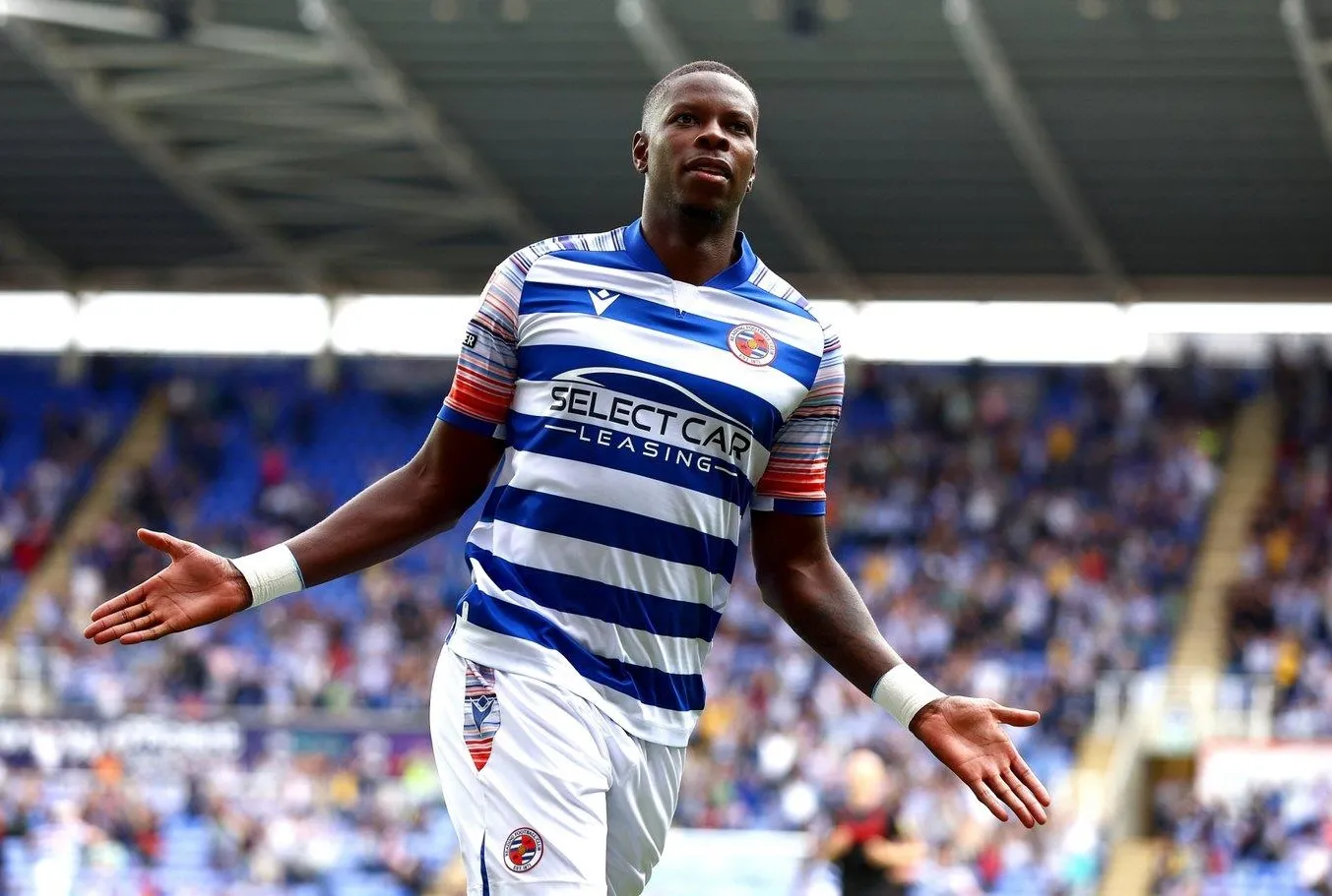 Kartal’a Ada’dan Angolalı kule