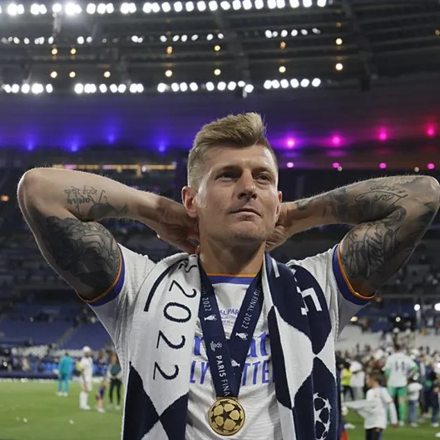 Efsaneye veda! Toni Kroos futbolu bırakıyor