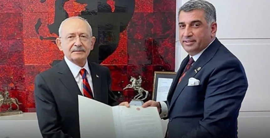 iste-chp-haramin-siginagi-olamaz-manifestosuna-destek-verenler-isim-isim-kilcdaroglunun-actigi-bayragin-altind-1779276906386.jpeg İşte "CHP haramın sığınağı olamaz" manifestosuna destek verenler! İsim isim Kılıçdaroğlu'nun açtığı bayrağın altında toplanan vekiller-6