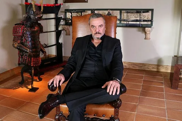 unlu-oyuncu-mesut-akustadan-uzucu-haber-beyin-kanamasi-gecirdi-1629402108000.jpeg Ünlü oyuncu Mesut Akusta'dan üzücü haber! Beyin kanaması geçirdi...-4