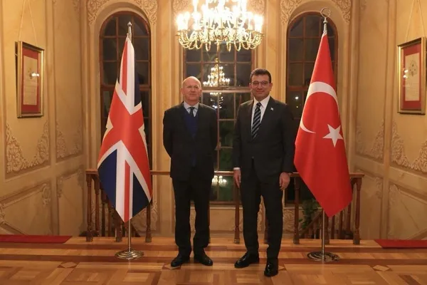 CHP’lilerin yalanladığı skandalı Balıkçı Kahraman tasdikledi! İmamoğlu, İngiltere’nin Ankara Büyükelçisi Chilcott’u ağırladı