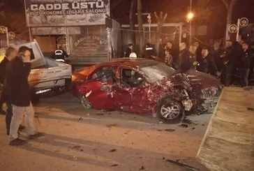 16 yaşındaki sürücü iki araca çarptı: 1 ölü, 4 yaralı