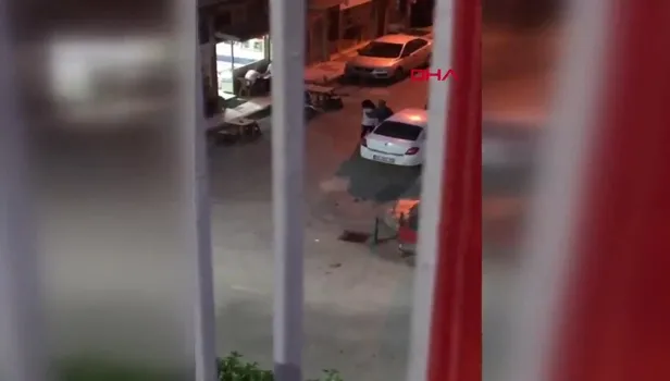 SON DAKİKA: Sokak ortasında kadına şiddet: Eski eşini tekme-tokat dövdü