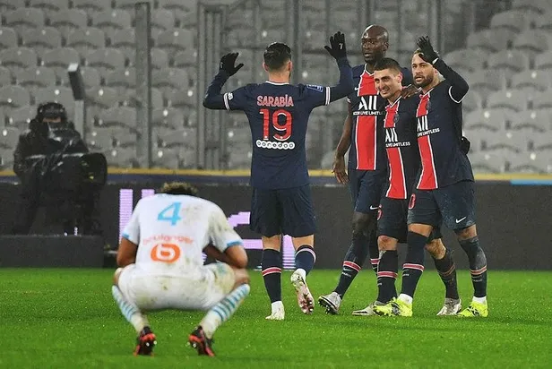 marsilyayi-yenen-psg-fransa-super-kupasinin-sahibi-oldu-1610578540361.jpeg Marsilya'yı yenen PSG Fransa Süper Kupası'nın sahibi oldu-3