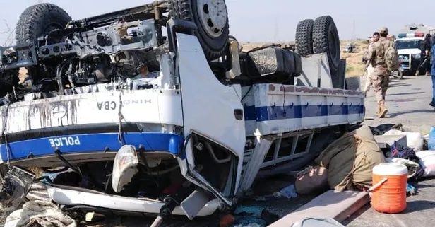 Pakistan'da intihar saldırısı: 9 polis hayatını kaybetti