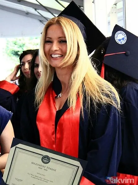 Müge Anlı gençlik haliyle sosyal medya gündeminde! 46 yaşındaki Müge Anlı güzelliğiyle hayran bıraktı - 35