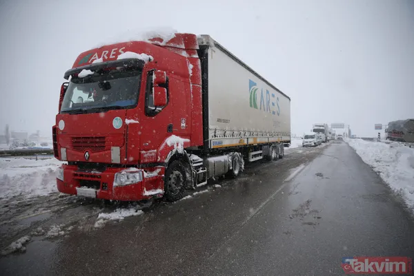 SON DAKİKA: Beyaz esaret! Balıkesir-Susurluk yolu saatlerdir kapalı - 28