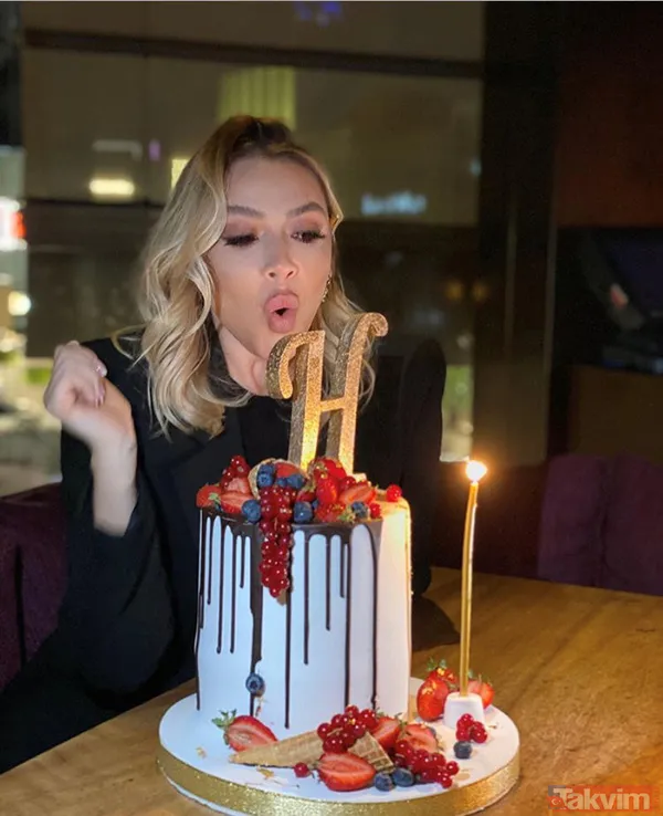 Bir evlilik 'Hadise'si! Mehmet Dinçerler yüzüğü parmağına taktı, Hadise Açıkgöz sevinçten havalara uçtu: "Evet dedim" - 11