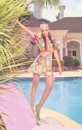 Yıldızlı yatırım! Rachel Araz Kiresepi, 300 milyon TL'lik malikaneden sonra 15 milyon Sterlin'e ev alıyor