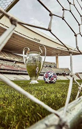 UEFA'nın çılgın İstanbul planı! 4'lü final...