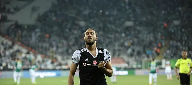 Cenk Tosun'a büyük onur! Messi'yi ikiye katladı