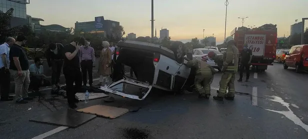 bagcilarda-motosiklete-carpmamak-icin-hamle-yapan-otomobil-takla-atti-yaralilar-var-1624215712184.jpeg Bağcılar'da motosiklete çarpmamak için hamle yapan otomobil takla attı! Yaralılar var...-4