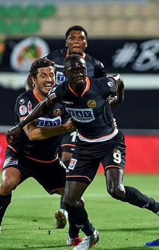 Ziraat Türkiye Kupası'nda finalin adı belli oldu | MAÇ SONUCU: Alanyaspor 4-0 Antalyaspor ÖZET VE GOLLERİ İZLE