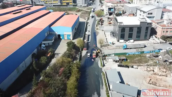 İstanbul'da korkutan görüntü! Mavi su rögardan fışkırdı - 14