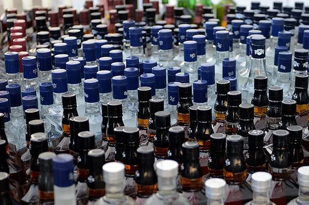 Adana'da 259 litre kaçak içki ele geçirildi