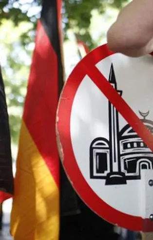 Almanya'nın utanç tablosu! 2019'da Müslümanlara yönelik 871 saldırı yapıldı