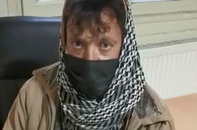 "Sağır ve dilsiz" yazan dilenci zabıta ekiplerini görünce konuşmaya başladı!