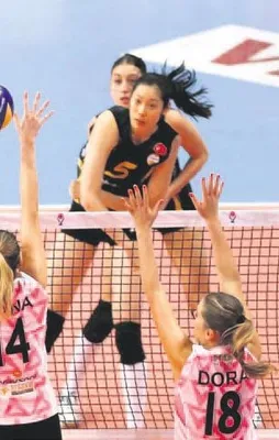 Vakıfbank zirve yaptı
