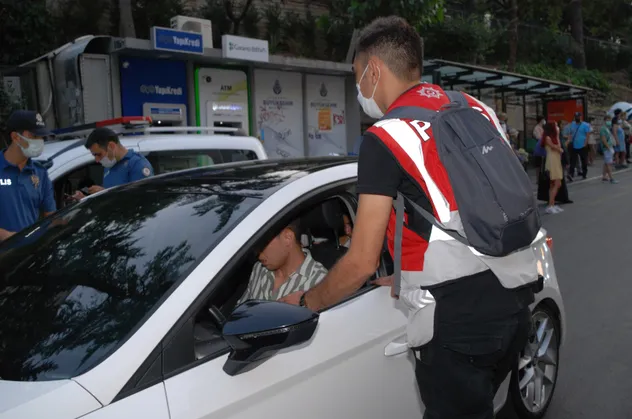 İstanbul'da 39 ilçede eş zamanlı Yeditepe Huzur operasyonu