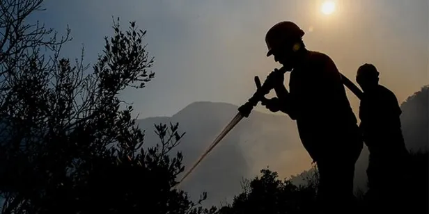 son-dakika-12-ilde-cikan-orman-yangininda-son-durum-bakan-pakdemirli-acikladi-1596136728601.jpg Son dakika: 12 ilde çıkan orman yangınında son durum! Bakan Pakdemirli açıkladı-1