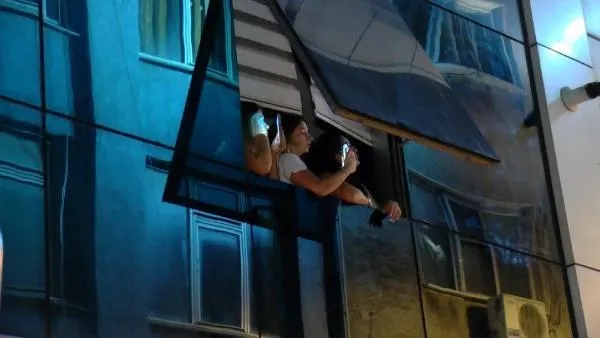 Kadıköy'de yangın paniği! Dumanlar tüm binayı kapladı-4