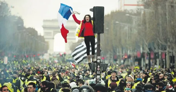 Fransa’da sokaklar karıştı! Paris’teki Şanzelize istilaya uğradı