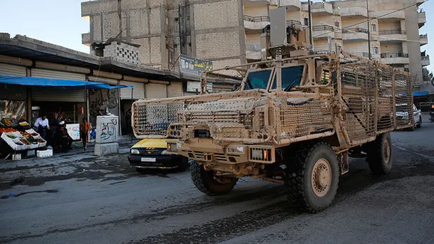 Son dakika: ABD öncülüğündeki koalisyon güçleri Münbiç'ten çekildi-2