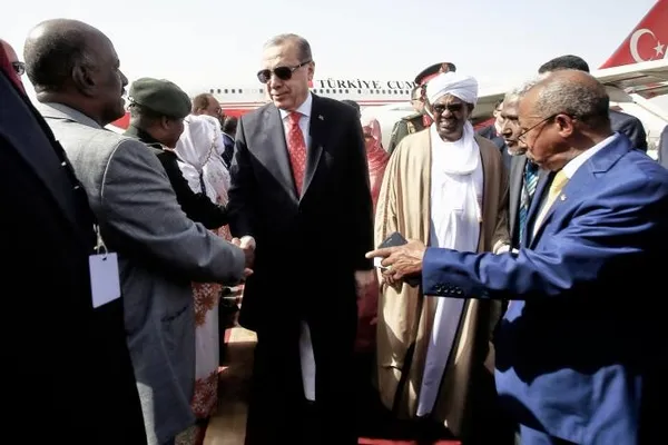 financal-times-turkiyenin-afrikadaki-atilimini-yazdi-erdoganin-buyuk-oyunu-1610968888149.jpg Financal Times Türkiye'nin Afrika'daki atılımını yazdı: Erdoğan'ın büyük oyunu-5