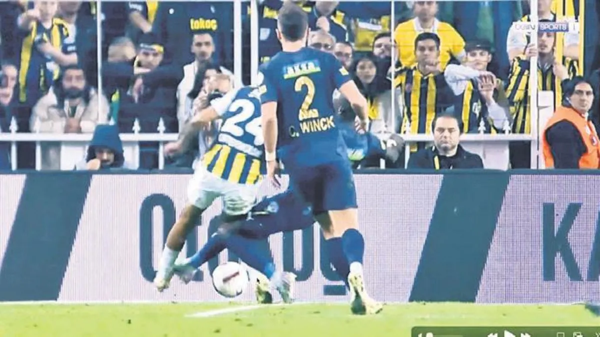 Penaltı... VAR müdahale etmeli