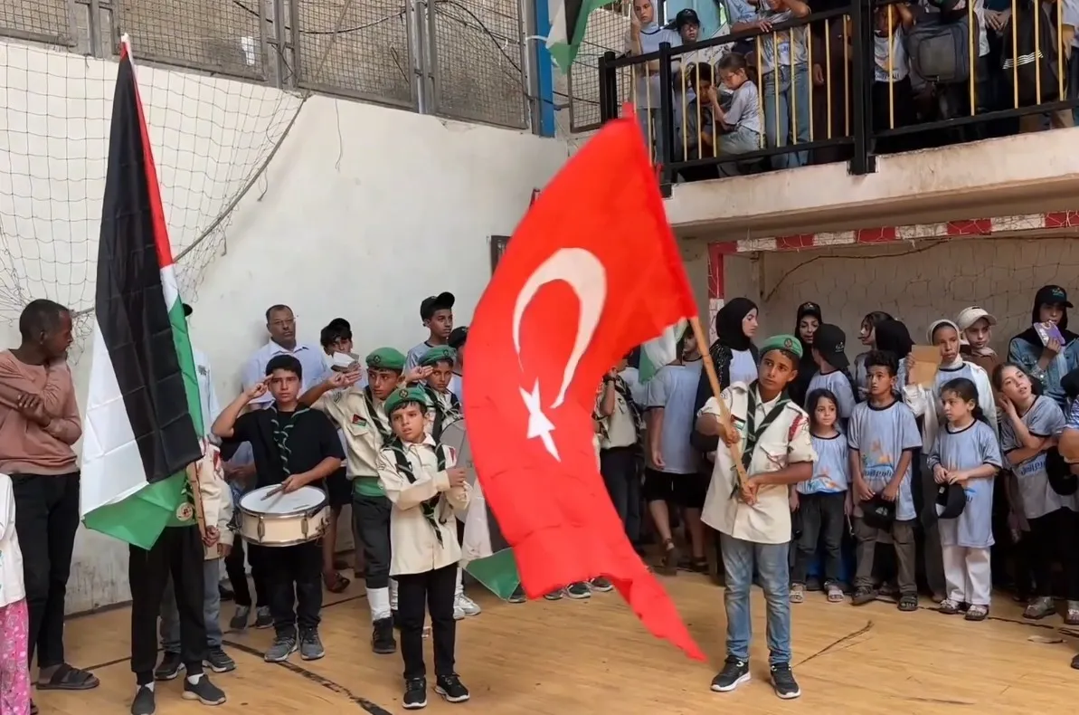 miniklerin-yuzu-turkiye-ile-guluyor-gazzeden-baskan-erdogana-tesekkur-1783180821287.jpeg Miniklerin yüzü Türkiye ile gülüyor: Gazze'den Başkan Erdoğan'a teşekkür-4