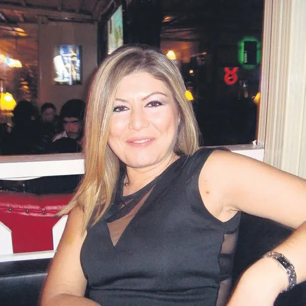 anahtari uzerinde yanmis nuri yildiz ile esi esra yildiz i kim oldurdu takvim