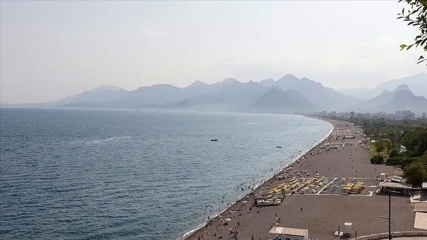 antalyanin-2022-hedefi-2019daki-156-milyon-turist-sayisini-gecmek-1640467275330.jpg Antalya'nın 2022 hedefi, 2019'daki 15,6 milyon turist sayısını geçmek-7