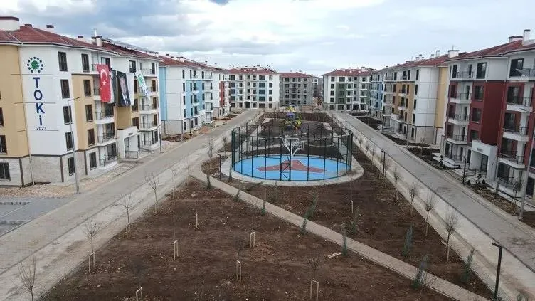 11 ilimiz küllerinden doğuyor: Depremin 1. yılında 46 bin deprem konutu teslime hazır! Asrın kenetlenmesi...-15