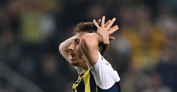 Maç sonunda gergin anlar! Mert Hakan Yandaş taraftarla tartıştı