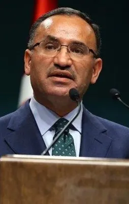 Bozdağ: Referandumun ertelenmesine de karşıyız