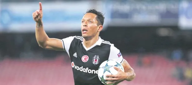 Adriano’ya Marsilya kancası