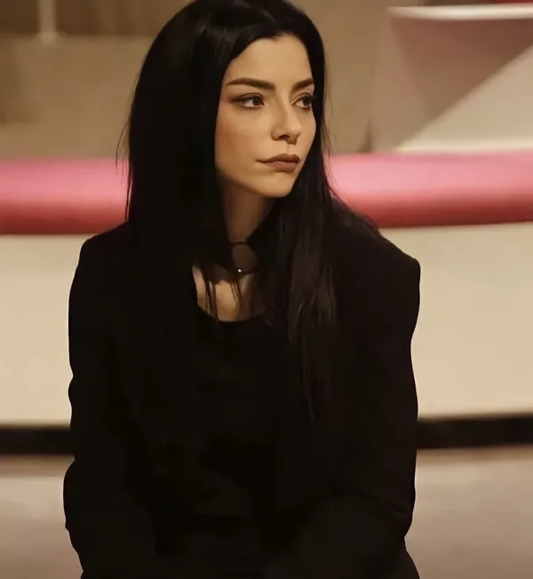 merve-bolugur-genc-yeteneklere-sans-vermek-istiyorum-dedi-sosyal-medyadan-duyurdu-merve-surpriz-projesini-ilk-kez-acikladi-1627311220409.jpg Merve Boluğur ‘Genç yeteneklere şans vermek istiyorum’ dedi sosyal medyadan duyurdu! Merve sürpriz projesini ilk kez açıkladı-7