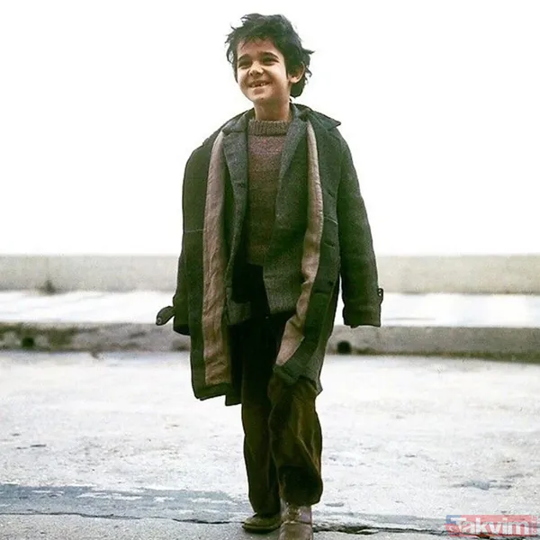 O şimdi 61 yaşında! Canım Kardeşim’in küçük yıldızı Kahraman Kıral’ın son haline bakın! Tarık Akan’ın kıyamadığı kardeşiydi... - 3