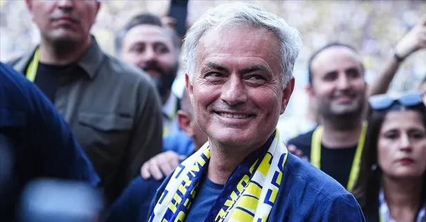 Fenerbahçe 20 milyon euroluk forvet transferini bitiriyor! Jose Mourinho'nun golcüsü belli oldu
