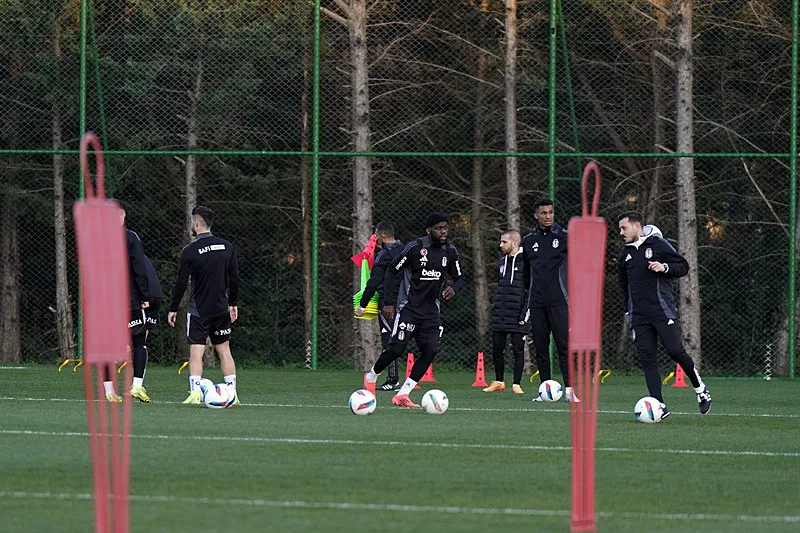 Beşiktaş çıkış peşinde! Bodrum maçında farklı 11 - 5