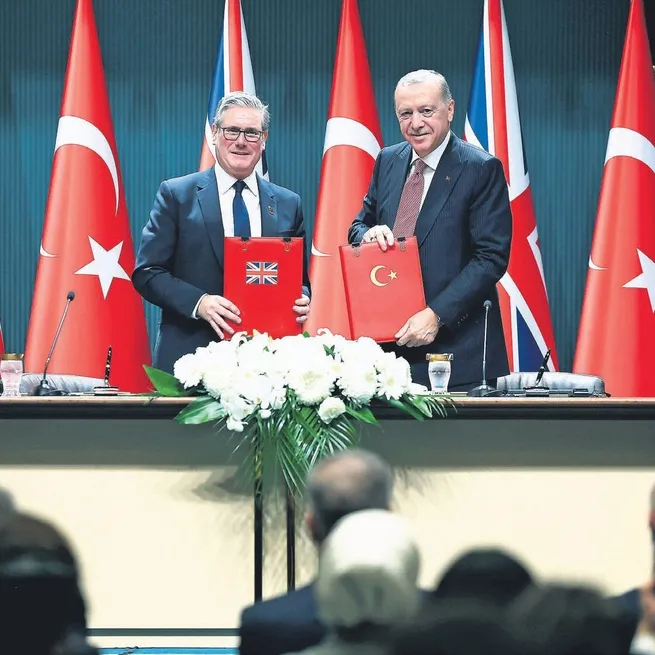 İmzalar atıldı