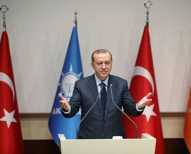 Kurucu lidere 100 bin kişilik görkemli kongre