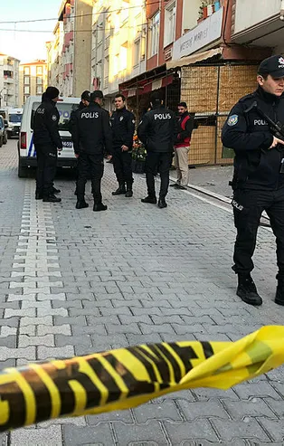 Esenyurt'ta silahlı dehşet! Sevgilisini vurdu başında bekledi