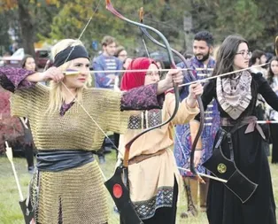 Kadınlardan tam isabet