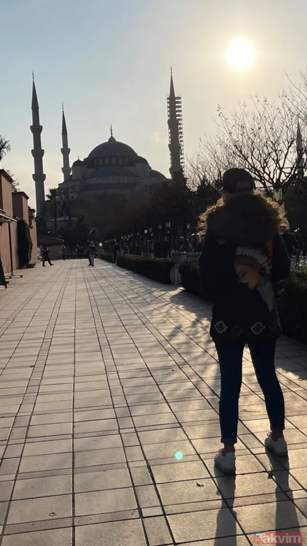 Müge Anlı en doğal hali ile sosyal medyada! Güzelliği ile hayran bırakan Müge Anlı İstanbul turuna çıktı o anları takipçileri ile paylaştı - 4