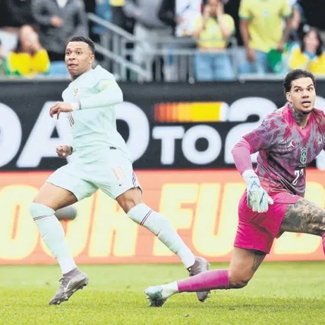 Ederson’u topa tuttular!