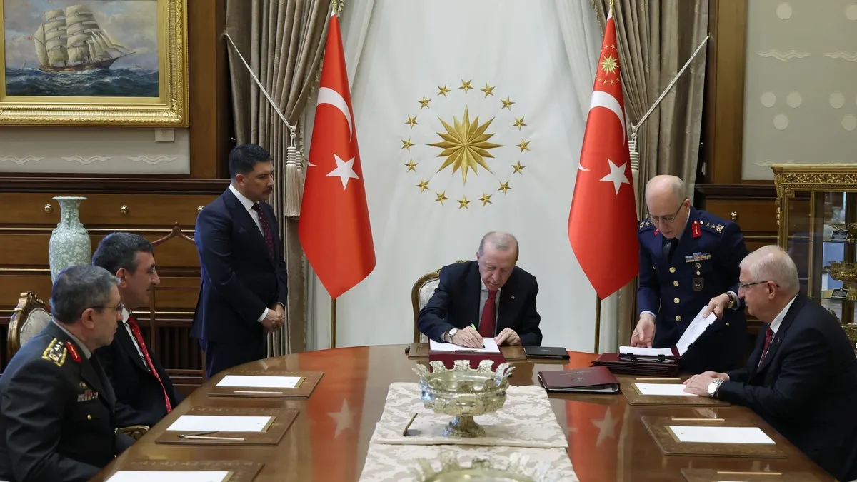 Başkan Erdoğan imzaladı YAŞ kararları açıklandı! Rafet Dalkıran Hava Kuvvetleri Komutanı olarak atandı