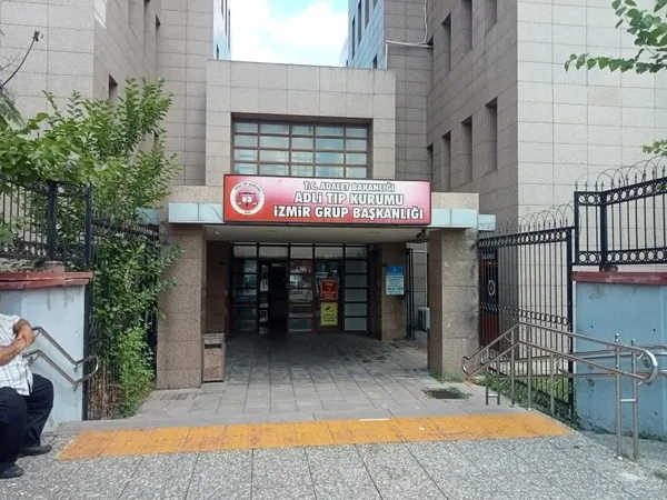 son-dakika-izmir-bayraklida-esrarengiz-olum-derin-dondurucuda-bulunan-4-turkmenistan-uyruklu-cesedin-katil-zan-1687173961795.jpg Son dakika: İzmir Bayraklı'da esrarengiz ölüm! Derin dondurucuda bulunan 4 Türkmenistan uyruklu cesedin katil zanlısının erkek arkadaş olduğu öne sürüldü-11