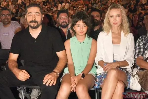 İlk Sorduğu Şey Ailesi Tatlıses'in Doktoru, Mehmet Vefik Yazıcıoğlu Tatlıses'in Sağlık Durumuna İlişkin "Şu An Serviste. Keyfi Yerinde. Narkoz Etkisinden...