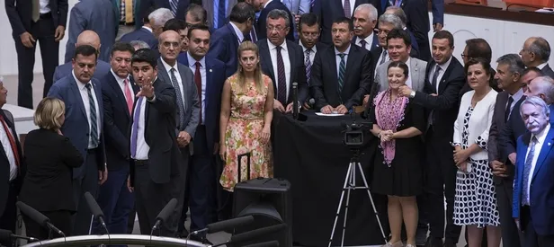 CHP'nin  TBMM'deki ergen oyunları çabuk bitti